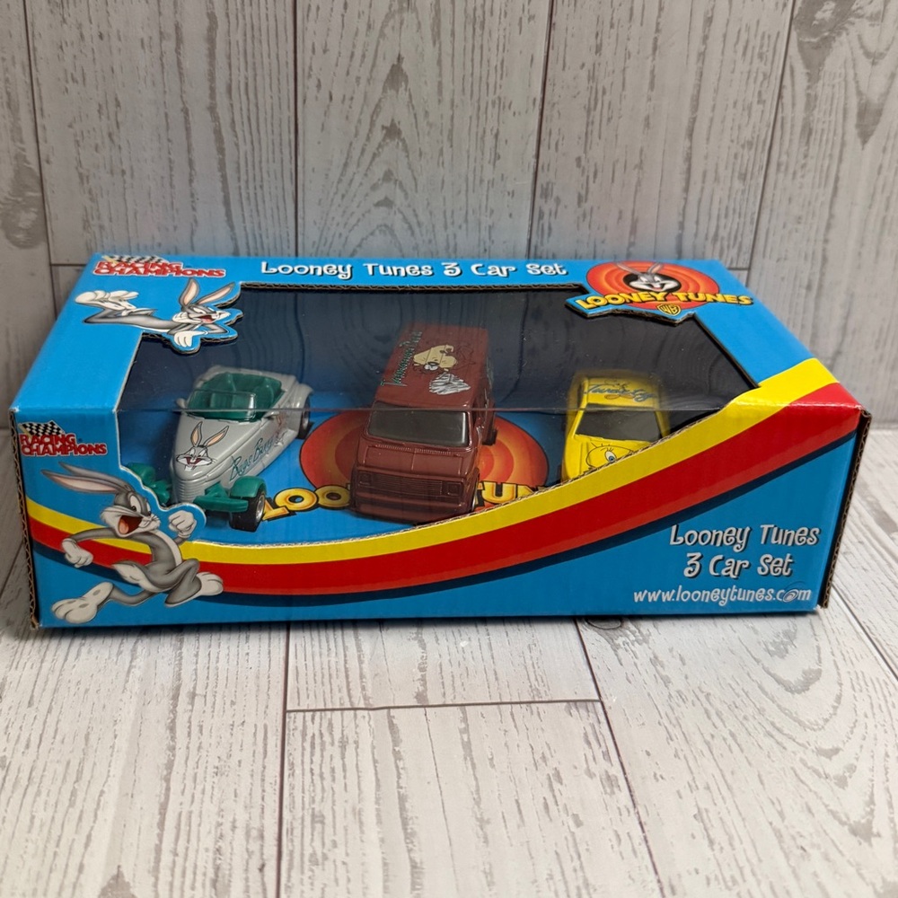 Racing Champions Looney Tunes Warner Bros. 3 Car Set Buts Bunny Tweety Bird Taz